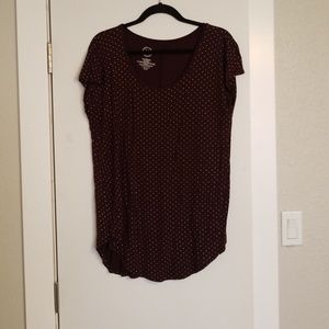 Cap sleeve wine and gold dress shirt.